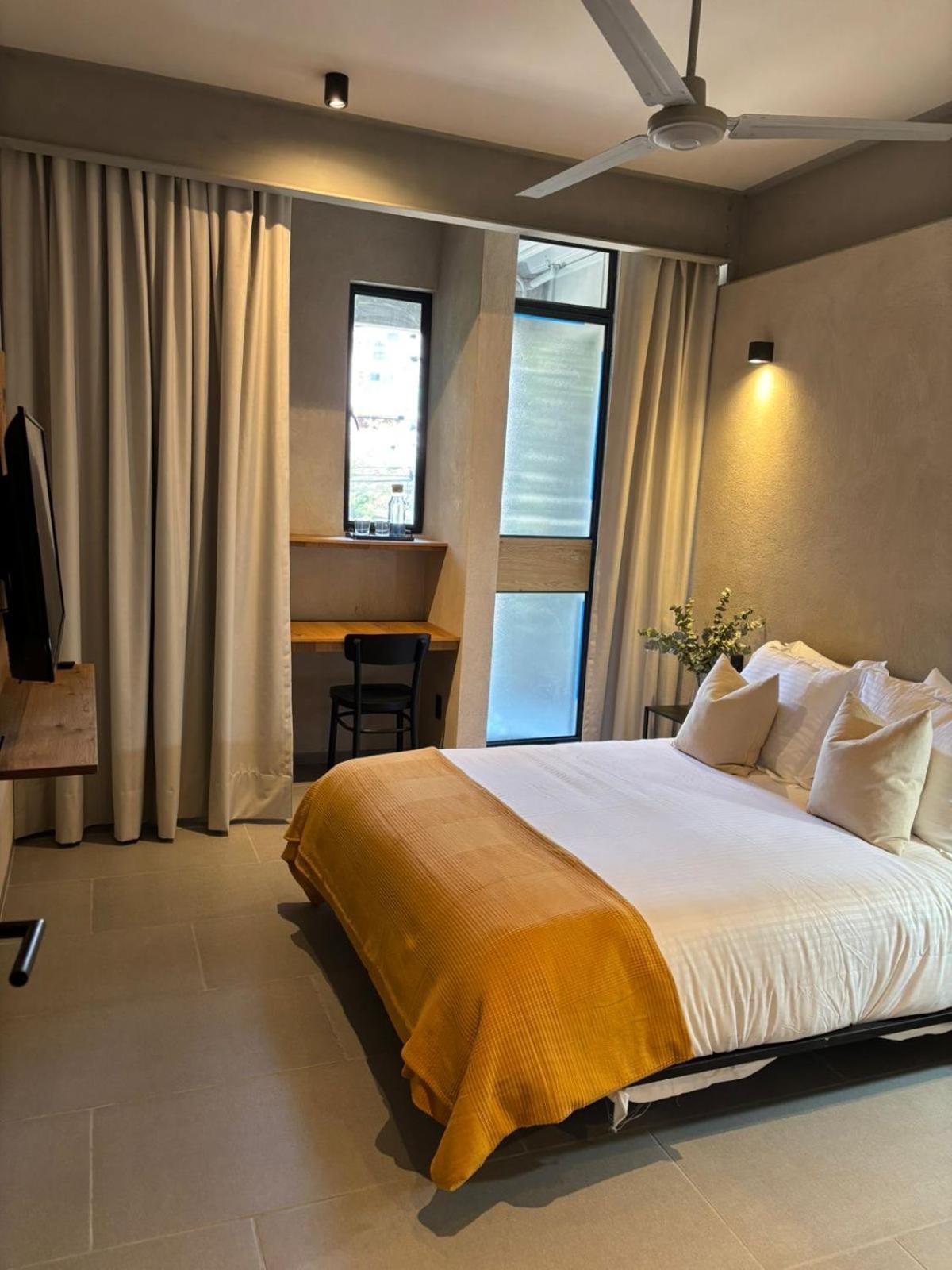 Departamentos Y Suites Indigo Querétaro Eksteriør billede